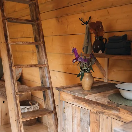 Glamping Olivia V Lese * Radic